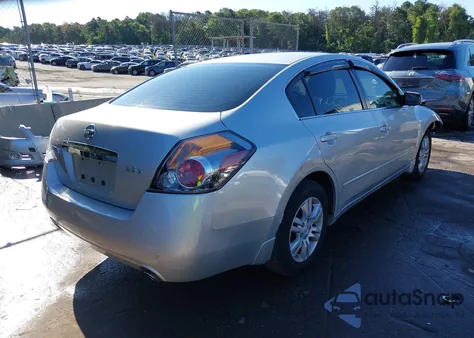 2011 Nissan Altima 2.5 S z USA, uszkodzony, nr VIN 1N4AL2AP6BN432316
